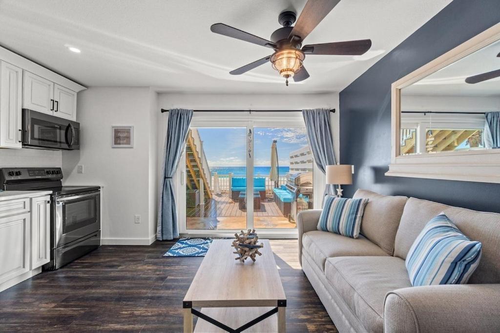 Newly Remodeled Beachfront Townhome - Sleeps 14 Panama City Beach Bagian luar foto