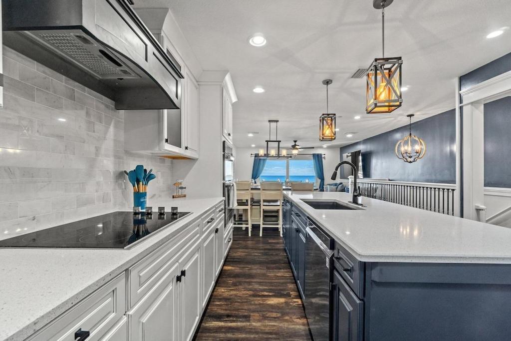 Newly Remodeled Beachfront Townhome - Sleeps 14 Panama City Beach Bagian luar foto