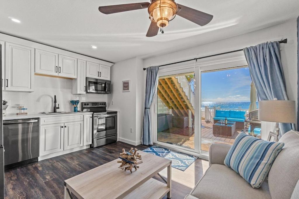 Newly Remodeled Beachfront Townhome - Sleeps 14 Panama City Beach Bagian luar foto